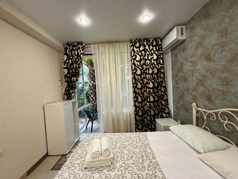 Гостиница Лавра Адлер