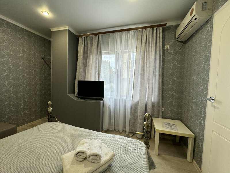 Гостиница Лавра Адлер