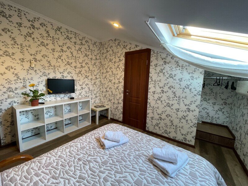 Гостиница Лавра Адлер