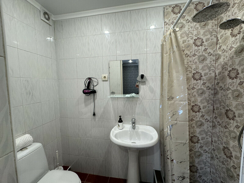 Гостиница Лавра Адлер