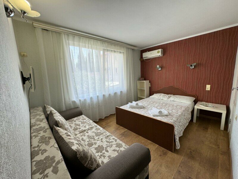 Гостиница Лавра Адлер