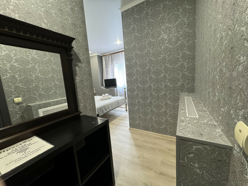 Гостиница Лавра Адлер