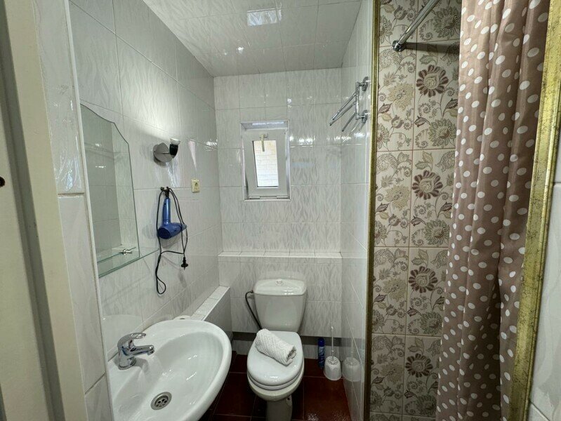 Гостиница Лавра Адлер