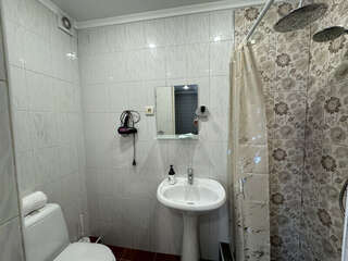 Гостиница Лавра Адлер Делюкс без балкона-7